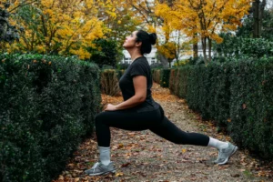 The 3 Telltale Signs You Need To Strengthen (Not Stretch) Your Tight, Achy Hip Flexors