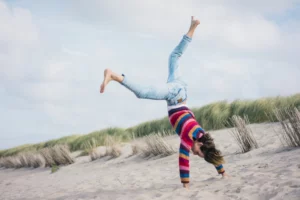 Learning To Do Handstands at Age 30 Healed My Relationship to Exercise After a Lifetime of Resenting It